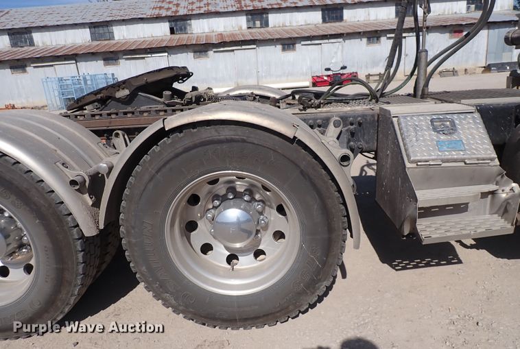 image for item DN2181 2012 Freightliner Coronado SD  semi truck