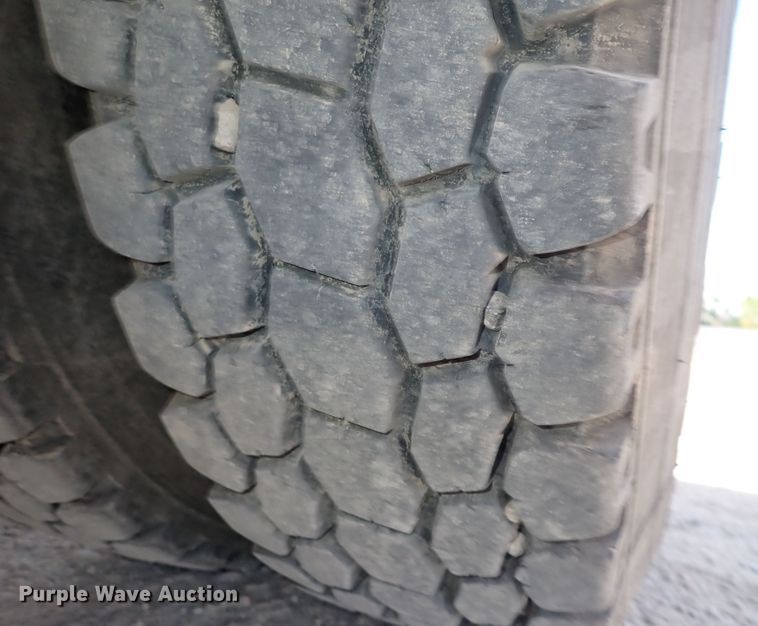 image for item DN2181 2012 Freightliner Coronado SD  semi truck