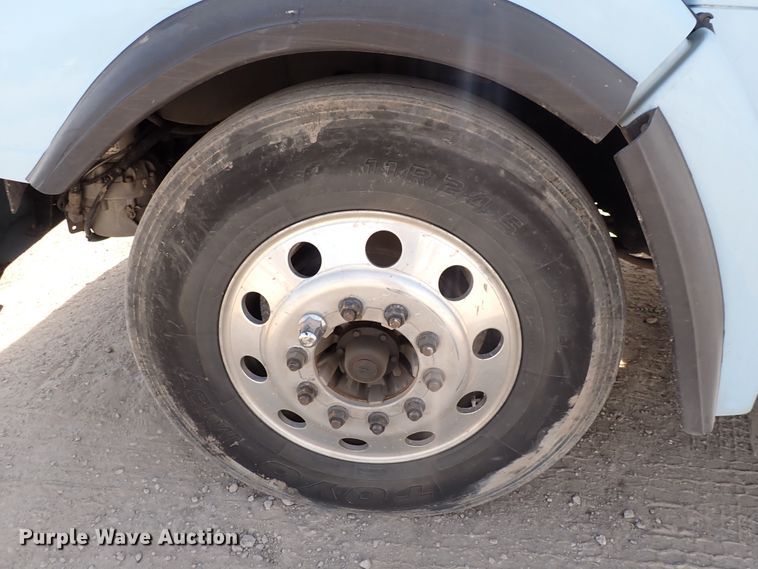 image for item DN2181 2012 Freightliner Coronado SD  semi truck