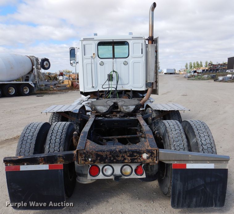 image for item EV9329 2012 Western Star 4900  semi truck