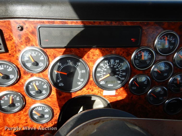 image for item EV9329 2012 Western Star 4900  semi truck