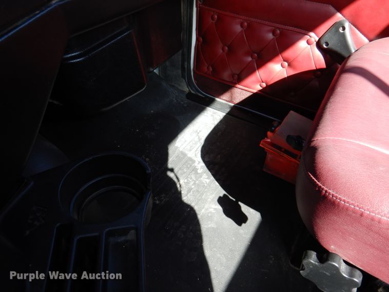 image for item EV9329 2012 Western Star 4900  semi truck