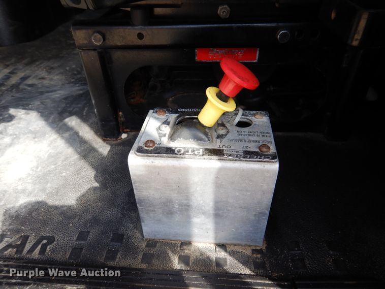 image for item EV9329 2012 Western Star 4900  semi truck