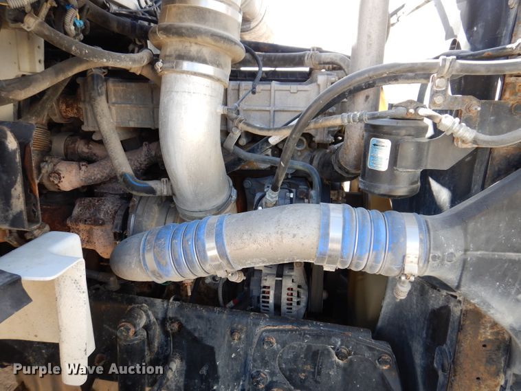 image for item EV9329 2012 Western Star 4900  semi truck