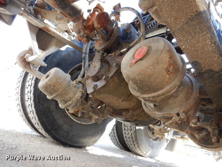 image for item EV9329 2012 Western Star 4900  semi truck