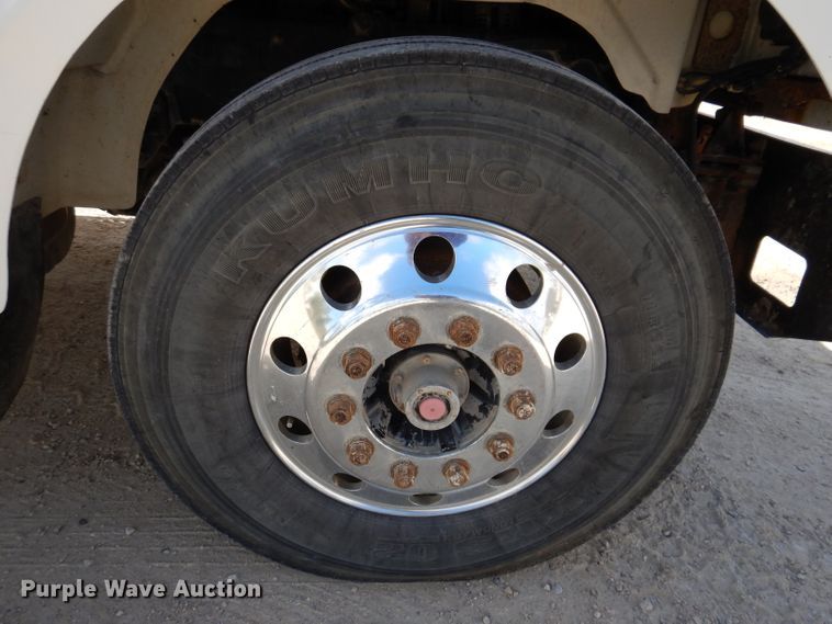 image for item EV9329 2012 Western Star 4900  semi truck