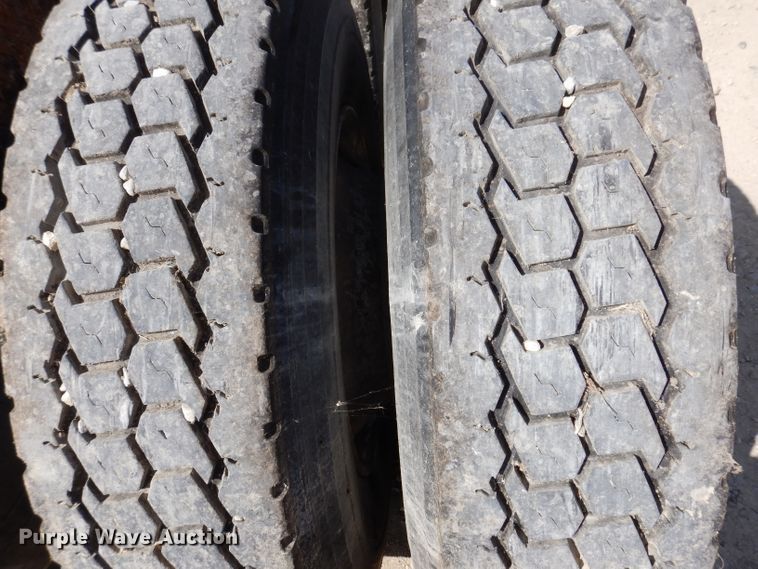 image for item EV9329 2012 Western Star 4900  semi truck