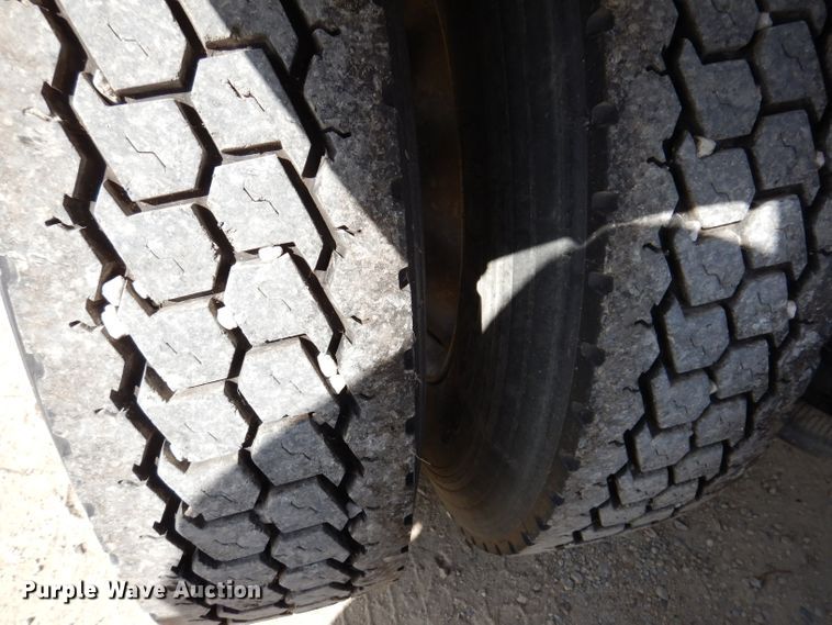 image for item EV9329 2012 Western Star 4900  semi truck