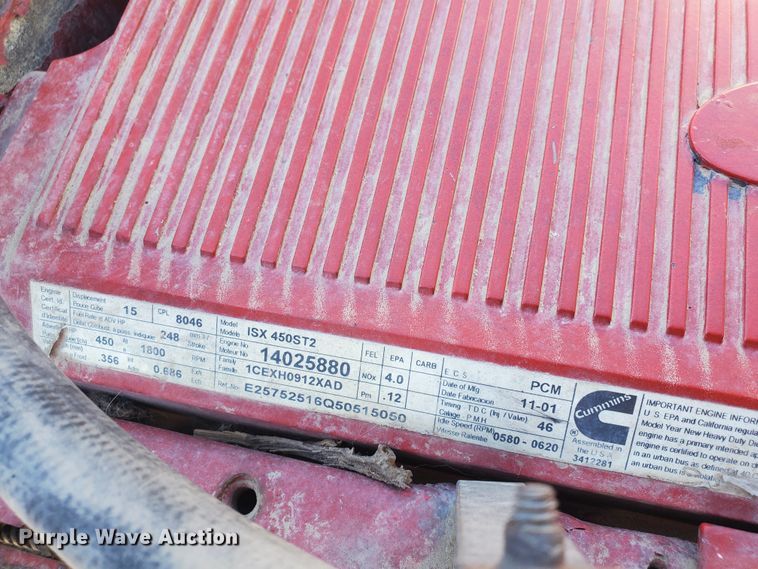 image for item GK9975 2002 Peterbilt 379  semi truck