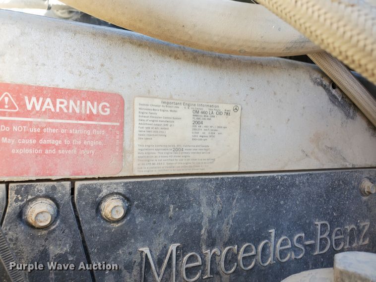 image for item GK9990 2005 Freightliner Columbia 120  semi truck