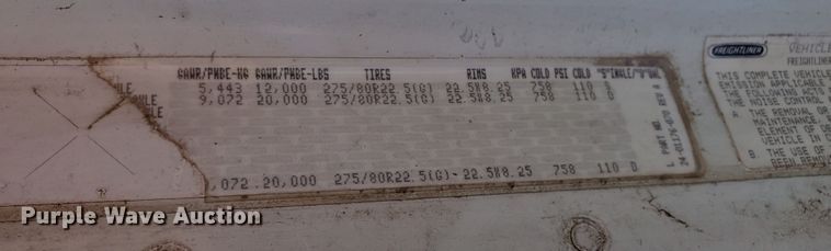 image for item GK9990 2005 Freightliner Columbia 120  semi truck