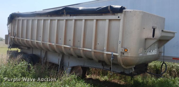 image for item HI9166 1985 Fruehauf  end dump trailer