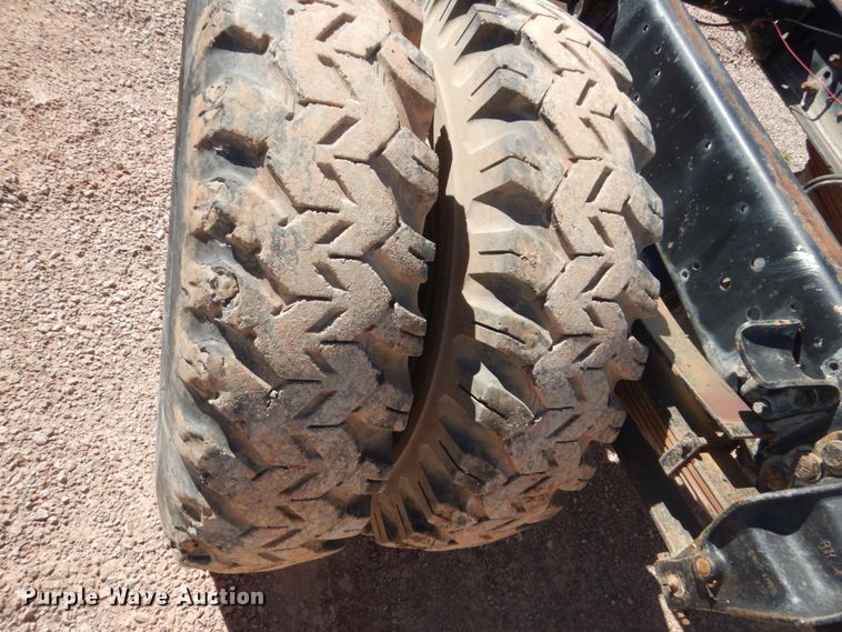 image for item HI9816 1983 Ford F700  truck cab and chassis