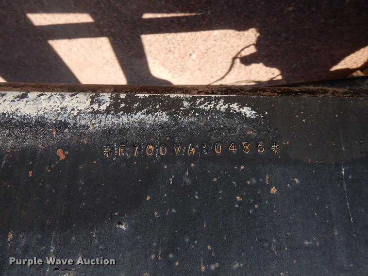 image for item HI9816 1983 Ford F700  truck cab and chassis