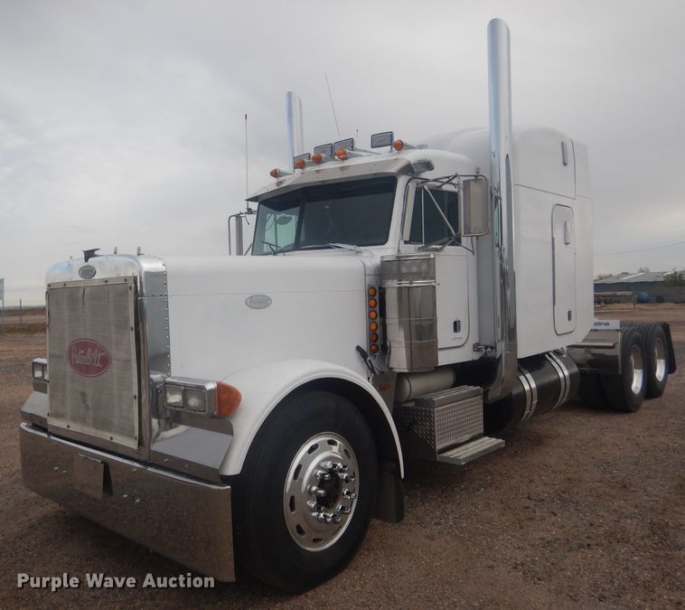 image for item HU9304 1999 Peterbilt 379  semi truck