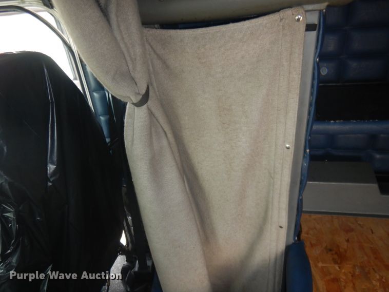 image for item HU9304 1999 Peterbilt 379  semi truck