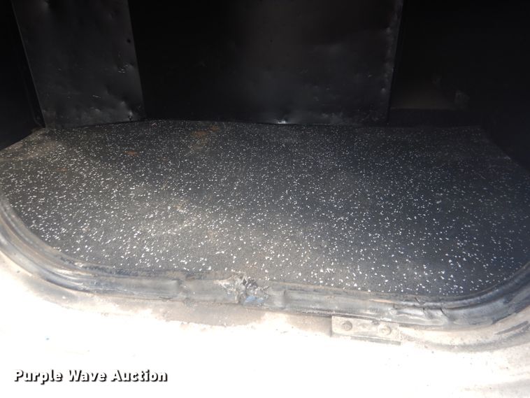 image for item HU9304 1999 Peterbilt 379  semi truck