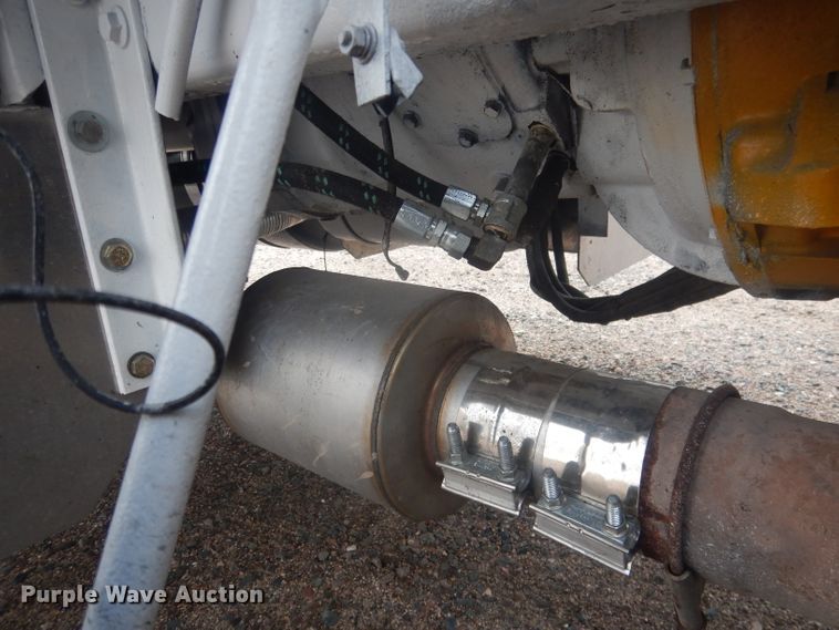 image for item HU9304 1999 Peterbilt 379  semi truck