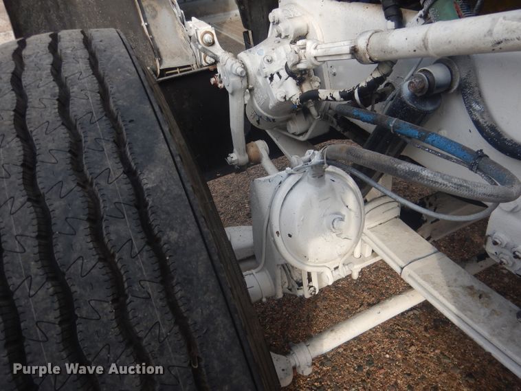 image for item HU9304 1999 Peterbilt 379  semi truck