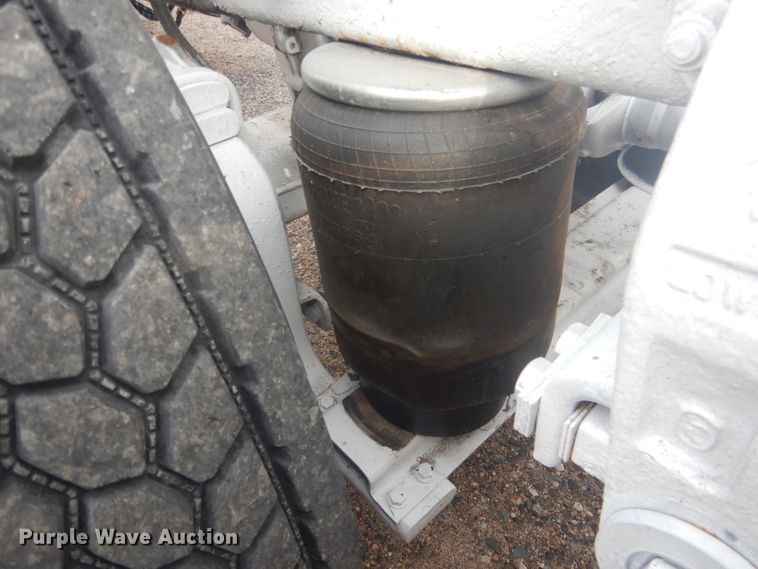 image for item HU9304 1999 Peterbilt 379  semi truck