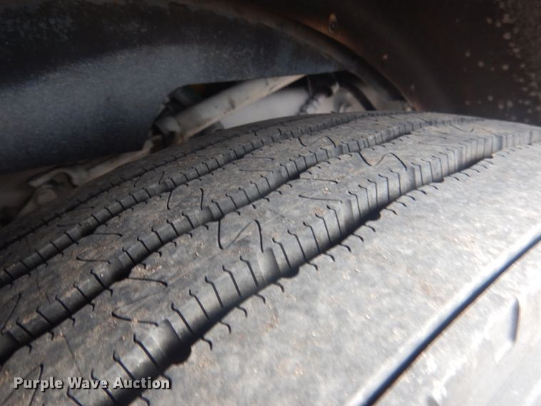 image for item HU9304 1999 Peterbilt 379  semi truck