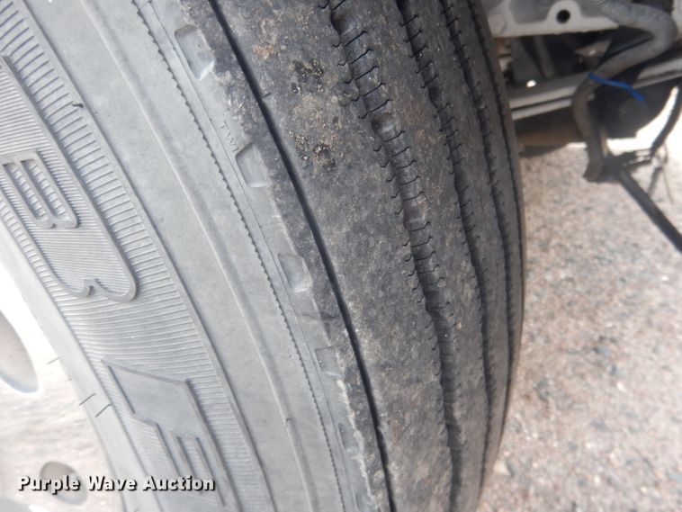 image for item HU9304 1999 Peterbilt 379  semi truck