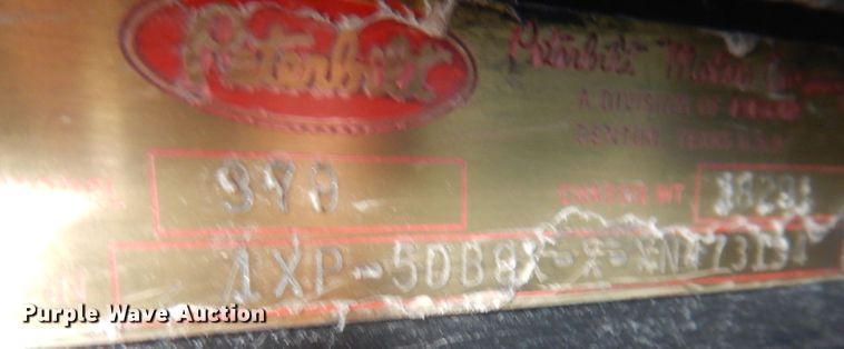 image for item HU9304 1999 Peterbilt 379  semi truck