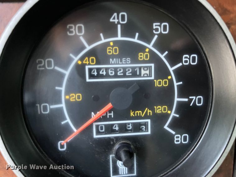 image for item IK9550 2005 Kenworth T800  semi truck