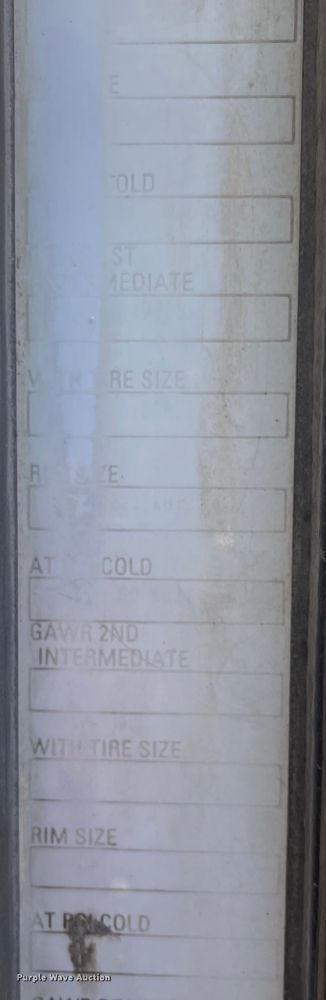 image for item IK9550 2005 Kenworth T800  semi truck