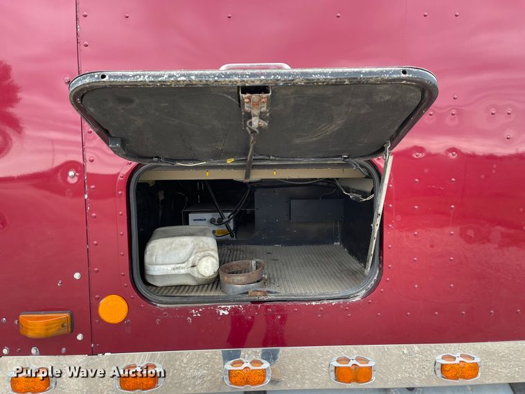 image for item IK9551 2008 International 9900ix  semi truck