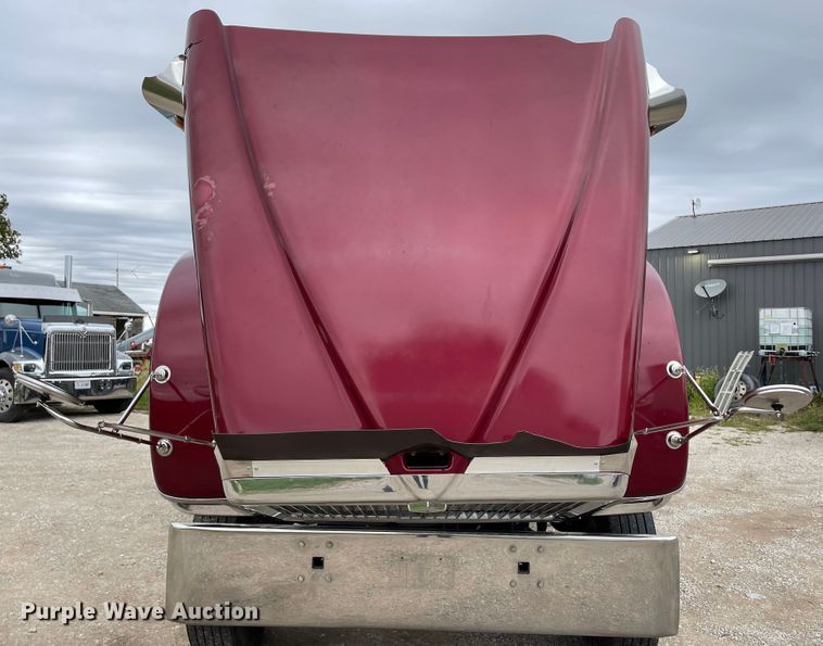 image for item IK9551 2008 International 9900ix  semi truck