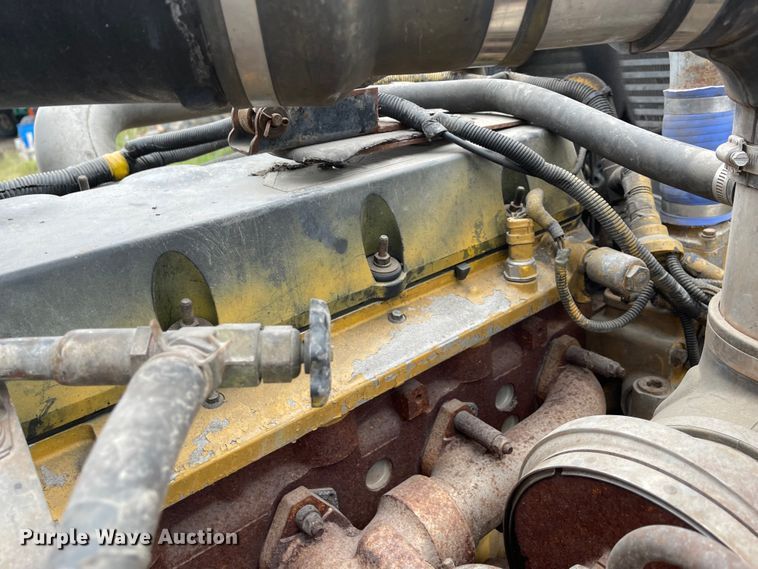 image for item IK9551 2008 International 9900ix  semi truck