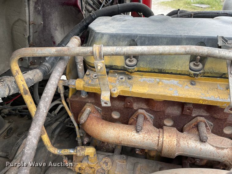 image for item IK9551 2008 International 9900ix  semi truck