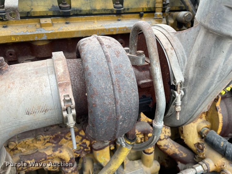 image for item IK9551 2008 International 9900ix  semi truck