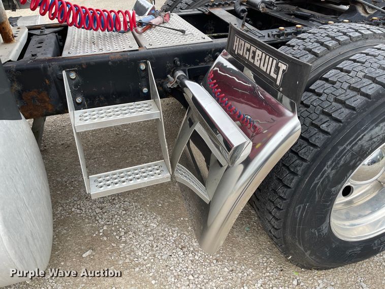 image for item IK9551 2008 International 9900ix  semi truck