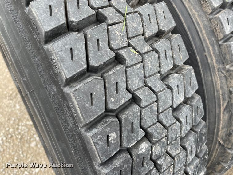 image for item IK9551 2008 International 9900ix  semi truck