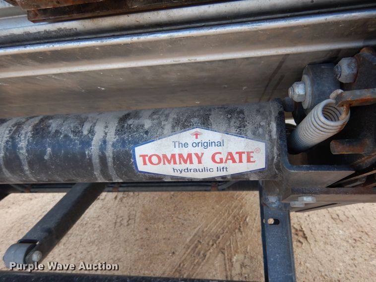 image for item JI9407 2013 International 4300  box truck