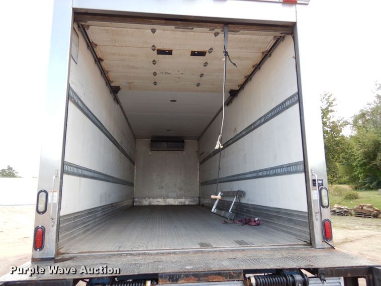 image for item JI9407 2013 International 4300  box truck
