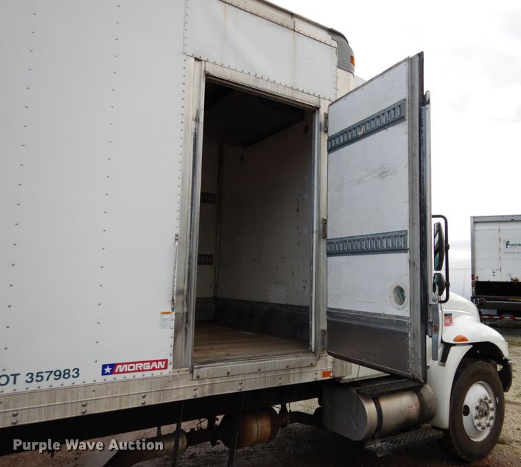 image for item JI9407 2013 International 4300  box truck