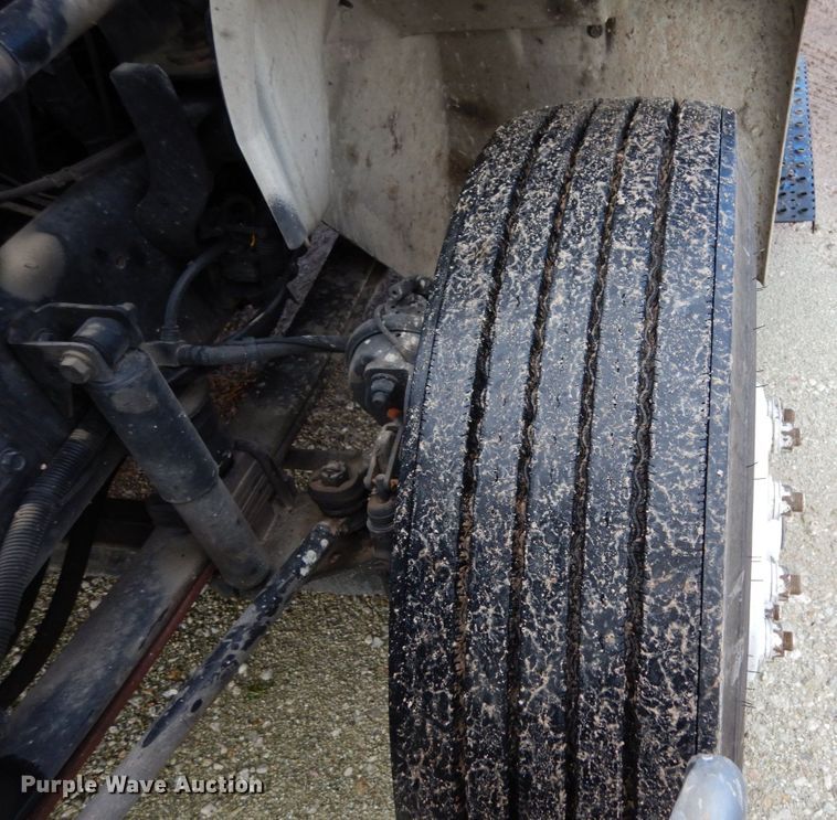 image for item JI9407 2013 International 4300  box truck