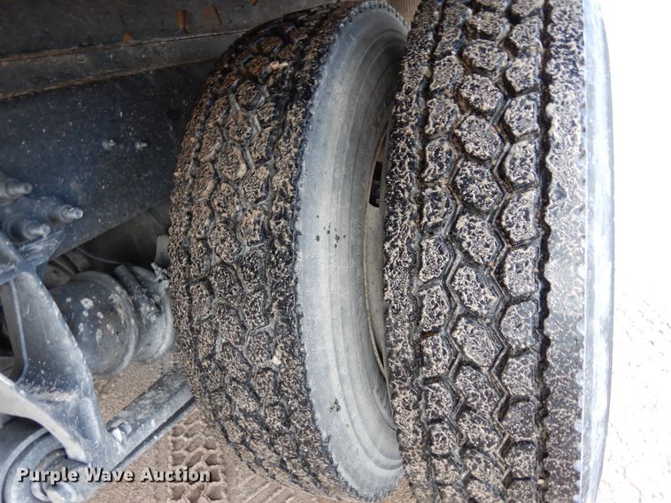 image for item JI9407 2013 International 4300  box truck