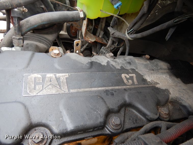 image for item JI9408 2007 Freightliner Business Class M2  truck cab and chassis