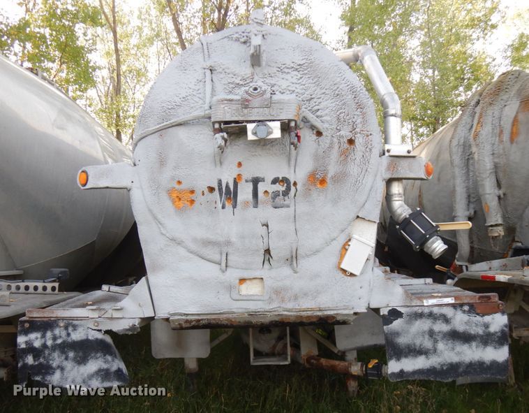 image for item JQ9287 1962 Fruehauf  pneumatic dry bulk trailer