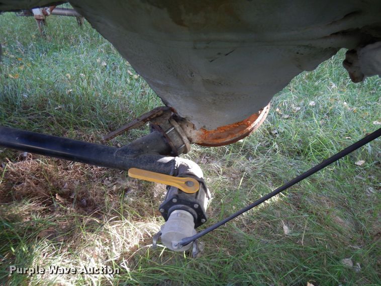 image for item JQ9287 1962 Fruehauf  pneumatic dry bulk trailer