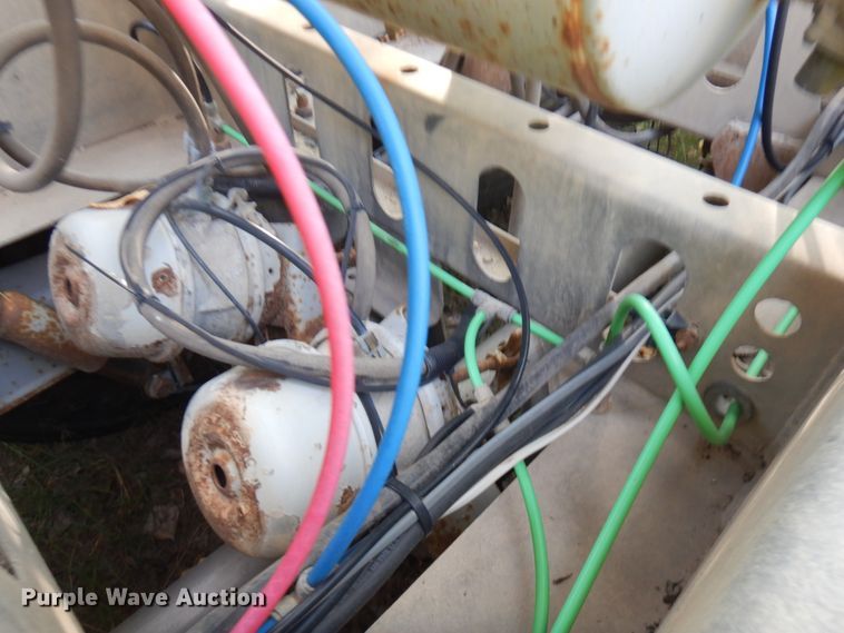 image for item JQ9288 2006 Stevens Pneumatics  pneumatic dry bulk trailer