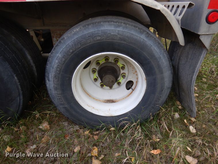 image for item JQ9288 2006 Stevens Pneumatics  pneumatic dry bulk trailer