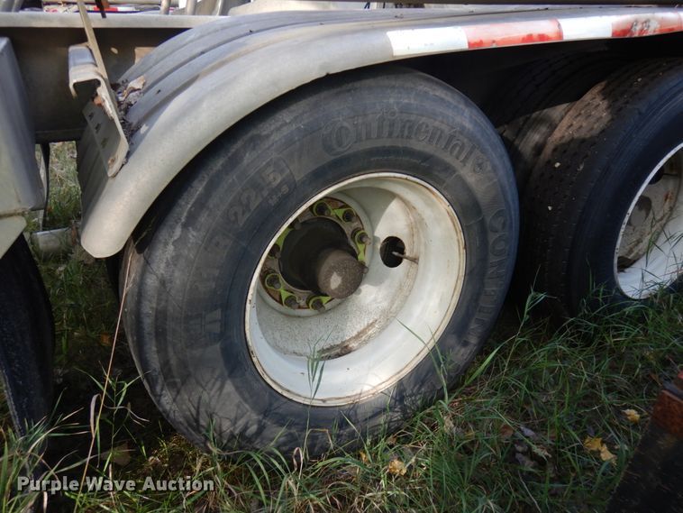 image for item JQ9288 2006 Stevens Pneumatics  pneumatic dry bulk trailer