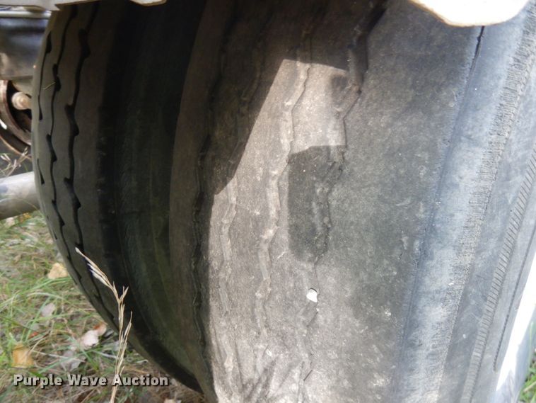 image for item JQ9288 2006 Stevens Pneumatics  pneumatic dry bulk trailer