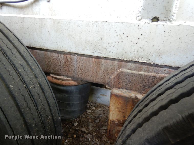 image for item JQ9289 1979 Transportation Equipment  pneumatic dry bulk trailer