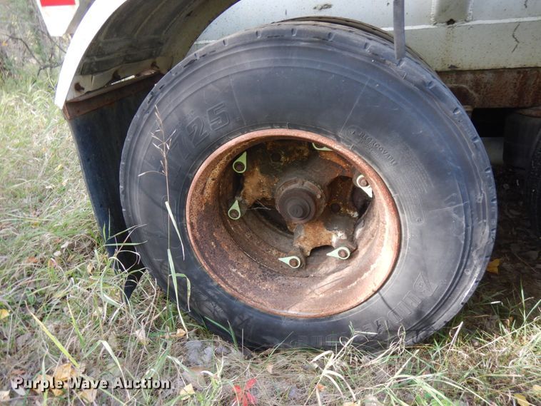 image for item JQ9289 1979 Transportation Equipment  pneumatic dry bulk trailer